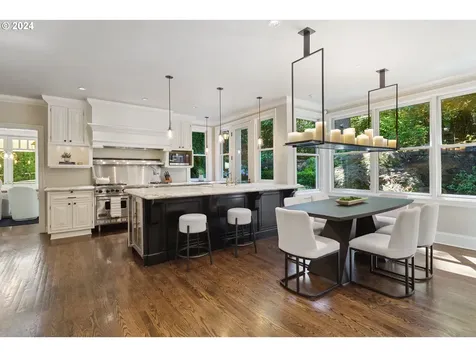 11061 S Esquiline Avenue Portland OR 97219