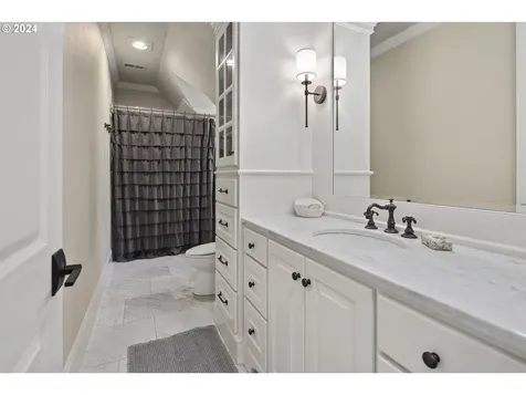11061 S Esquiline Avenue Portland OR 97219