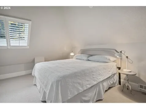 11061 S Esquiline Avenue Portland OR 97219