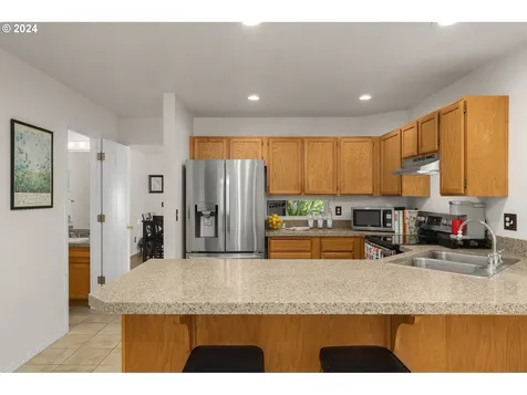 9223 Sw Claridge Drive Portland OR 97223