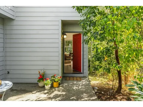 9223 Sw Claridge Drive Portland OR 97223