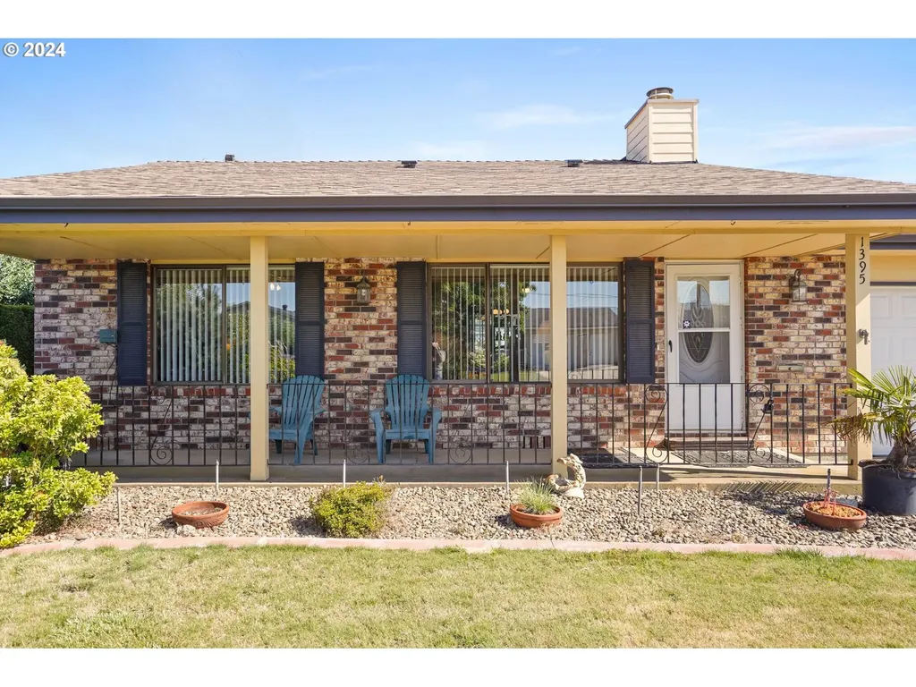 1395 Vanderbeck Lane Woodburn OR 97071