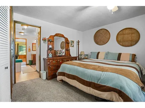 1395 Vanderbeck Lane Woodburn OR 97071