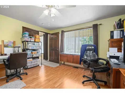 1395 Vanderbeck Lane Woodburn OR 97071