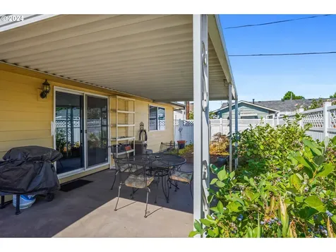 1395 Vanderbeck Lane Woodburn OR 97071