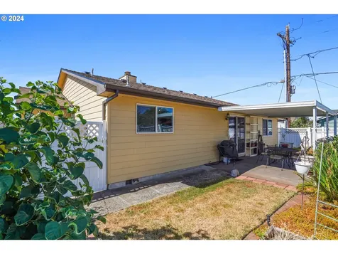 1395 Vanderbeck Lane Woodburn OR 97071