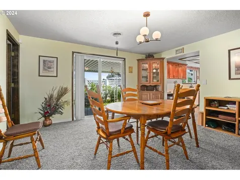 1395 Vanderbeck Lane Woodburn OR 97071