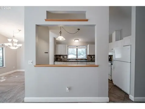 7020 Debbie Court Gladstone OR 97027