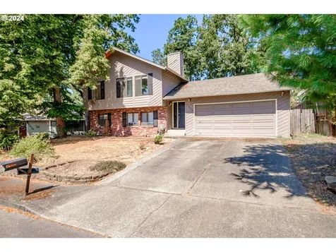 7020 Debbie Court Gladstone OR 97027