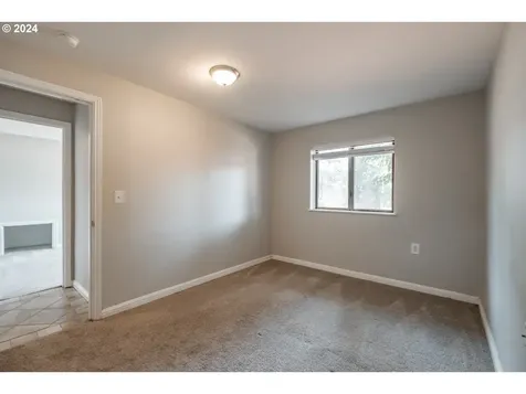 7020 Debbie Court Gladstone OR 97027