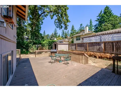 7020 Debbie Court Gladstone OR 97027