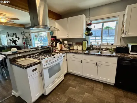 412 E Burgen Street Goldendale WA 98620