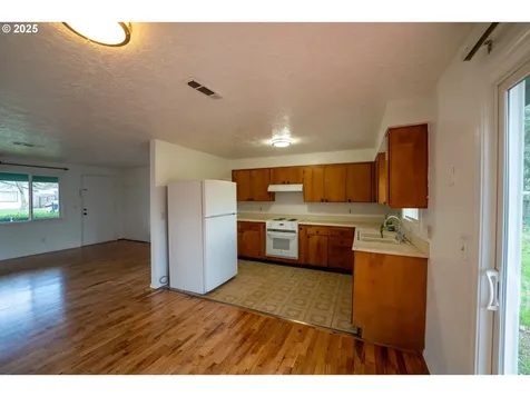 202 Corcoran Lane Central Point OR 97502