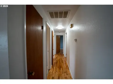 202 Corcoran Lane Central Point OR 97502