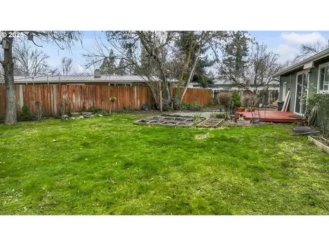202 Corcoran Lane Central Point OR 97502