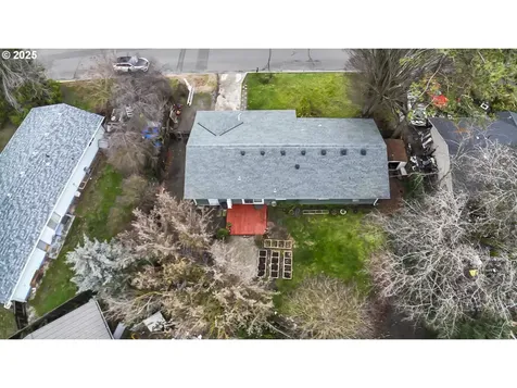 202 Corcoran Lane Central Point OR 97502