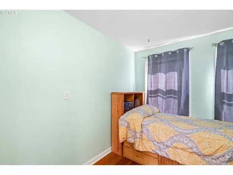 5811 Se Knight Street Portland OR 97206