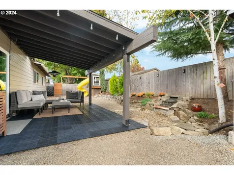 630 N Dahlia Place Canby OR 97013
