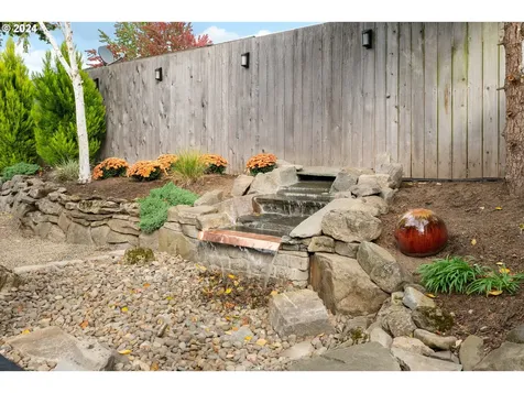 630 N Dahlia Place Canby OR 97013