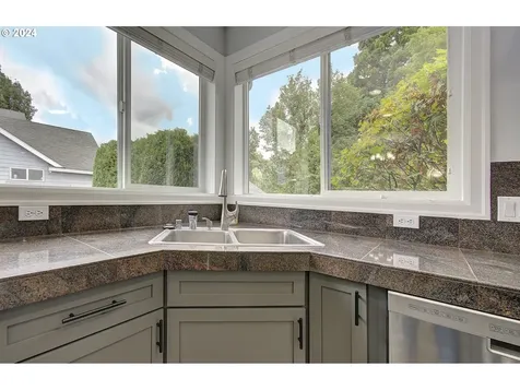 4908 NE 137th Street Vancouver WA 98686