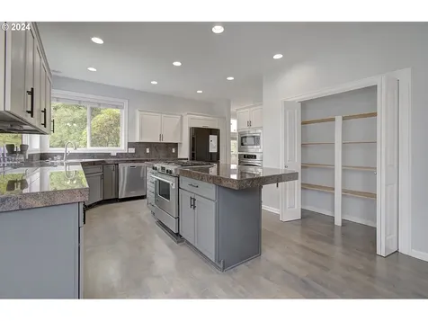4908 NE 137th Street Vancouver WA 98686