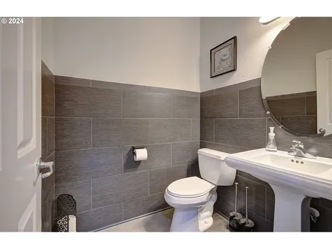 4908 NE 137th Street Vancouver WA 98686