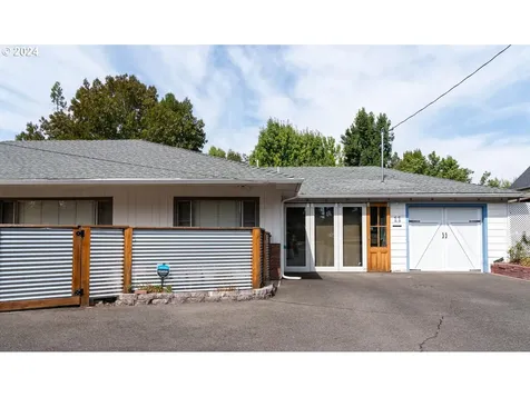 11 Valley View Drive Medford OR 97504
