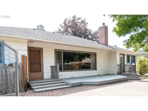 11 Valley View Drive Medford OR 97504