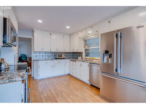 11 Valley View Drive Medford OR 97504