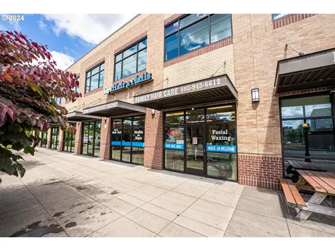 8809 SE Reedway Street Portland OR 97266