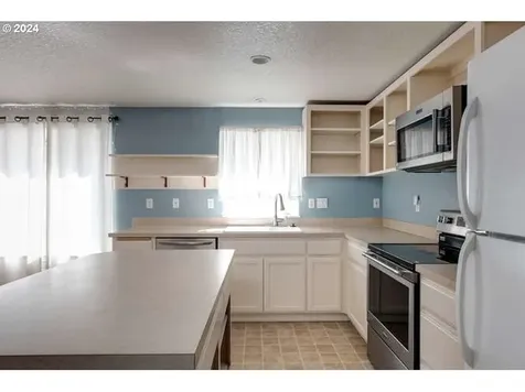 820 Sw Chablis Court Dundee OR 97115