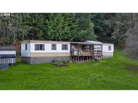 51298 Myrtle Creek Road Myrtle Point OR 97458