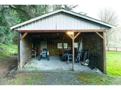 51298 Myrtle Creek Road Myrtle Point OR 97458