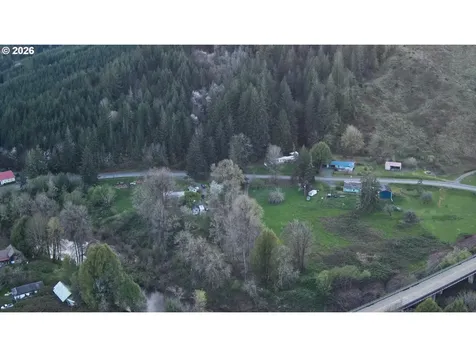 51298 Myrtle Creek Road Myrtle Point OR 97458