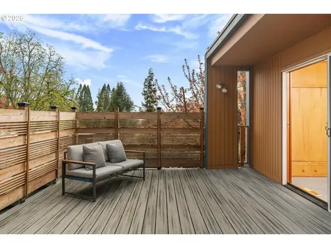900 SW 83rd Avenue Portland OR 97225