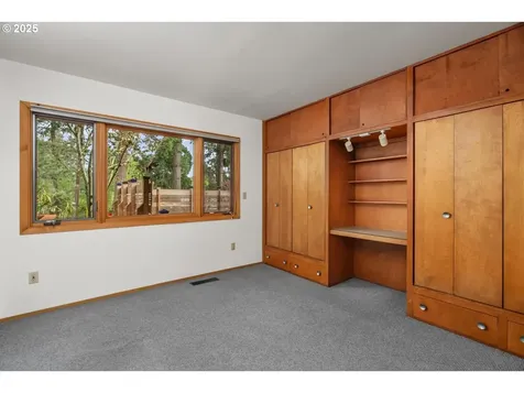 900 SW 83rd Avenue Portland OR 97225