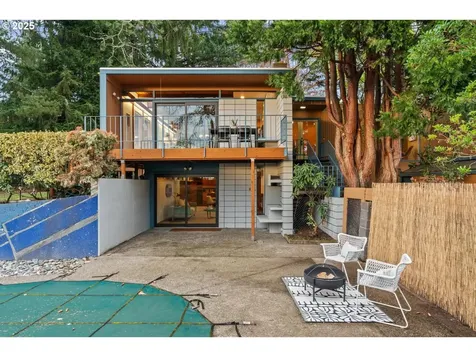 900 SW 83rd Avenue Portland OR 97225