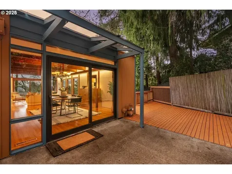 900 SW 83rd Avenue Portland OR 97225