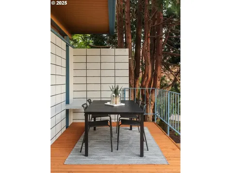 900 SW 83rd Avenue Portland OR 97225