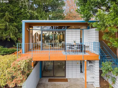 900 SW 83rd Avenue Portland OR 97225