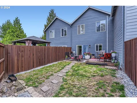 21184 Osburn Loop Fairview OR 97024