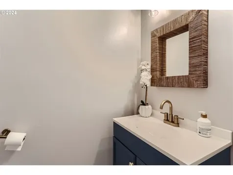 21184 Osburn Loop Fairview OR 97024