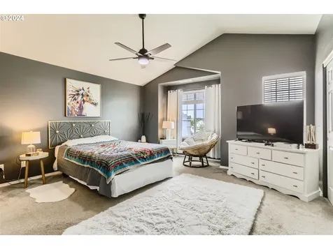 21184 Osburn Loop Fairview OR 97024