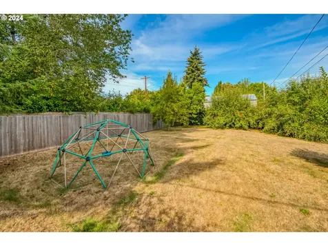 9215 N Fortune Avenue Portland OR 97203