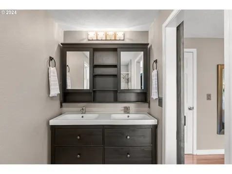 15223 Sw Thurston Lane Portland OR 97224