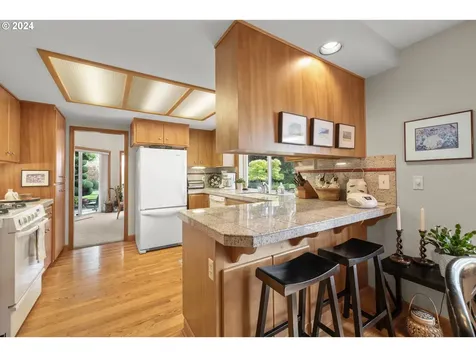 1722 Ne 148th Place Portland OR 97230