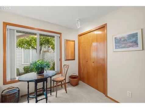 1722 Ne 148th Place Portland OR 97230