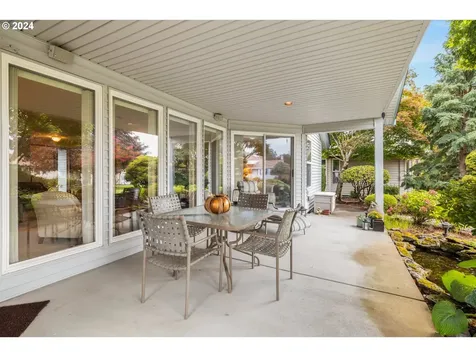 1722 Ne 148th Place Portland OR 97230