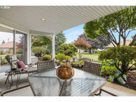 1722 Ne 148th Place Portland OR 97230