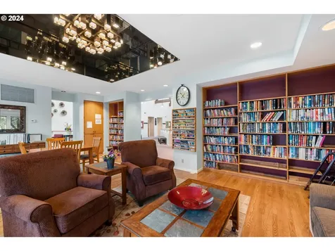 1722 Ne 148th Place Portland OR 97230